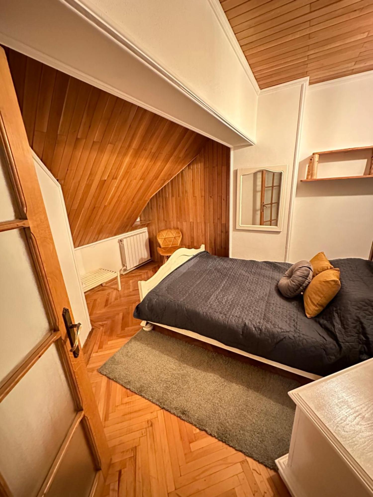 Pine Peak Apartments Predeál Kültér fotó