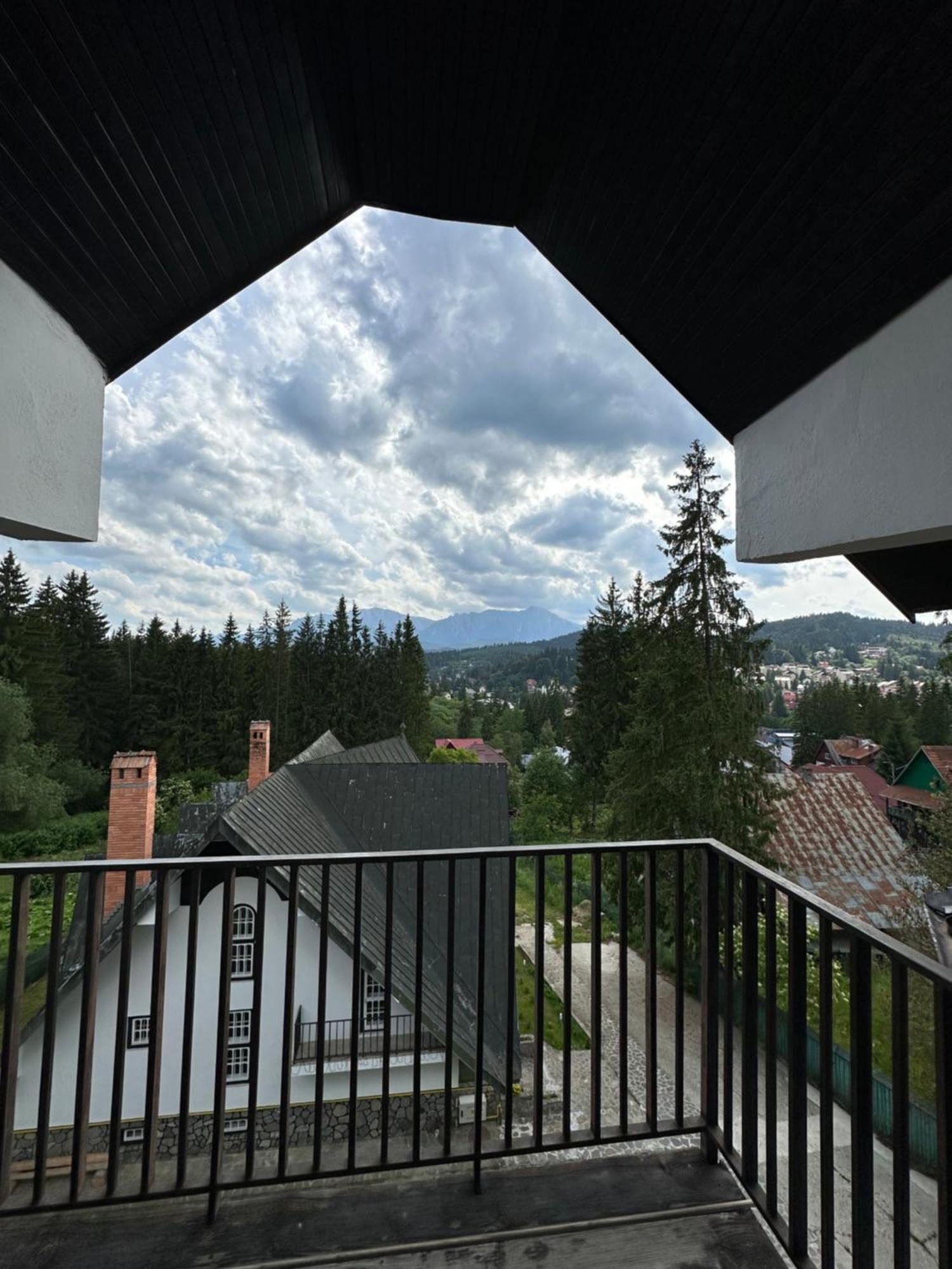 Pine Peak Apartments Predeál Kültér fotó