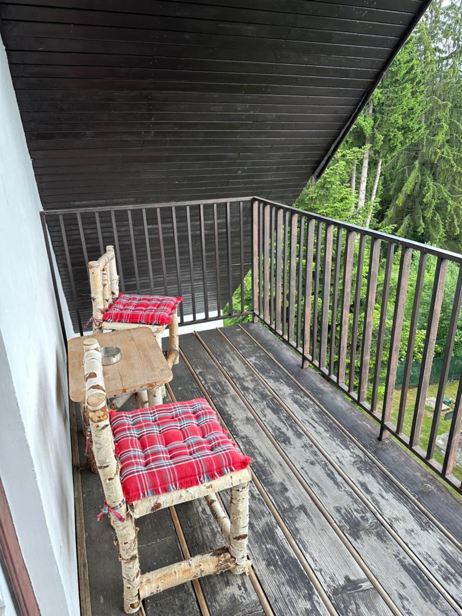 Pine Peak Apartments Predeál Kültér fotó